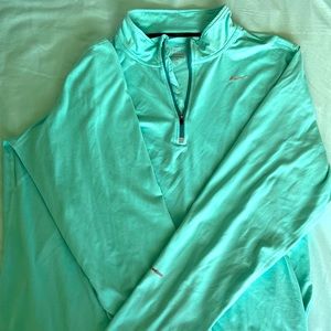 Men’s Nike Long Sleeved Shirt